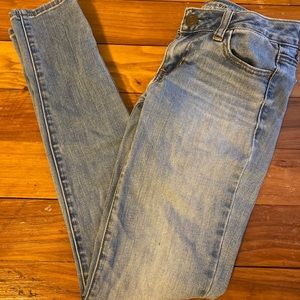 Light wash jeans